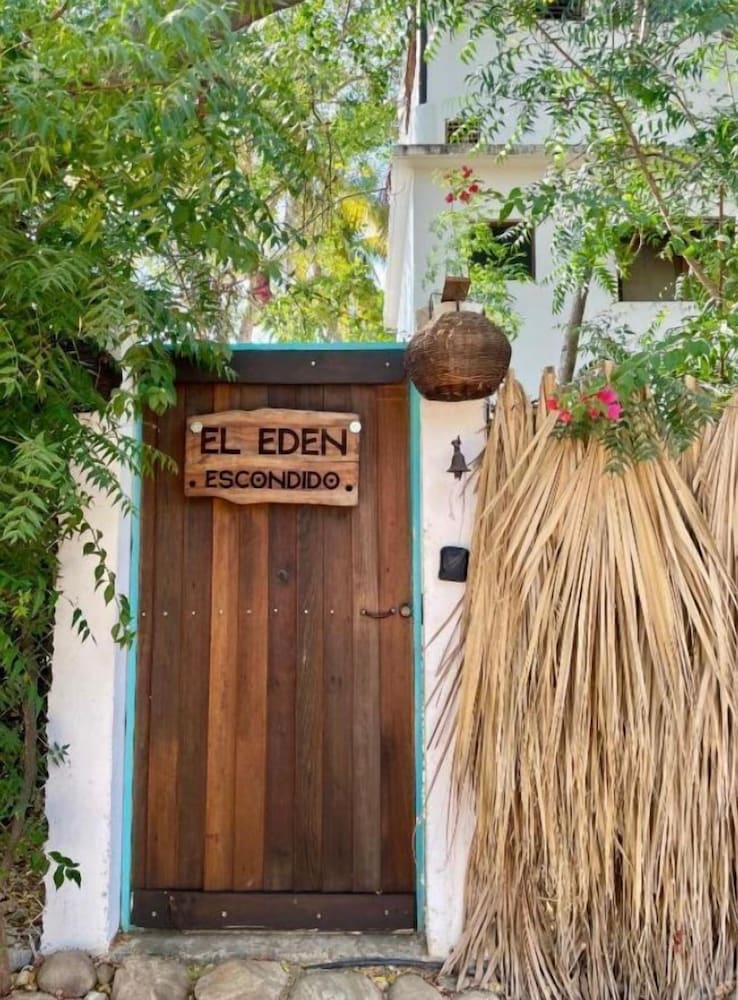El Eden Escondido in Puerto Escondido, Mexico