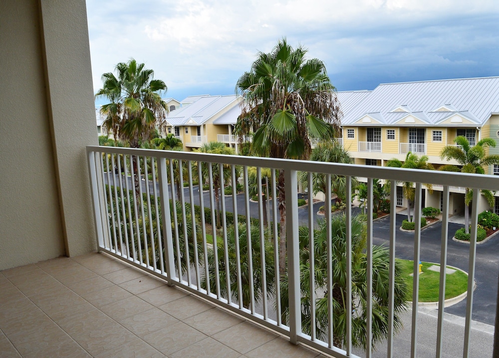 Harborside Suites at Little Harbor - photo 44