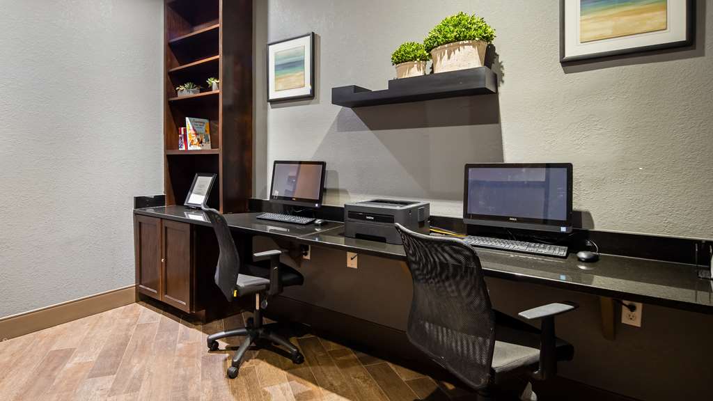 Best Western Plus Hill Country Suites - photo 15