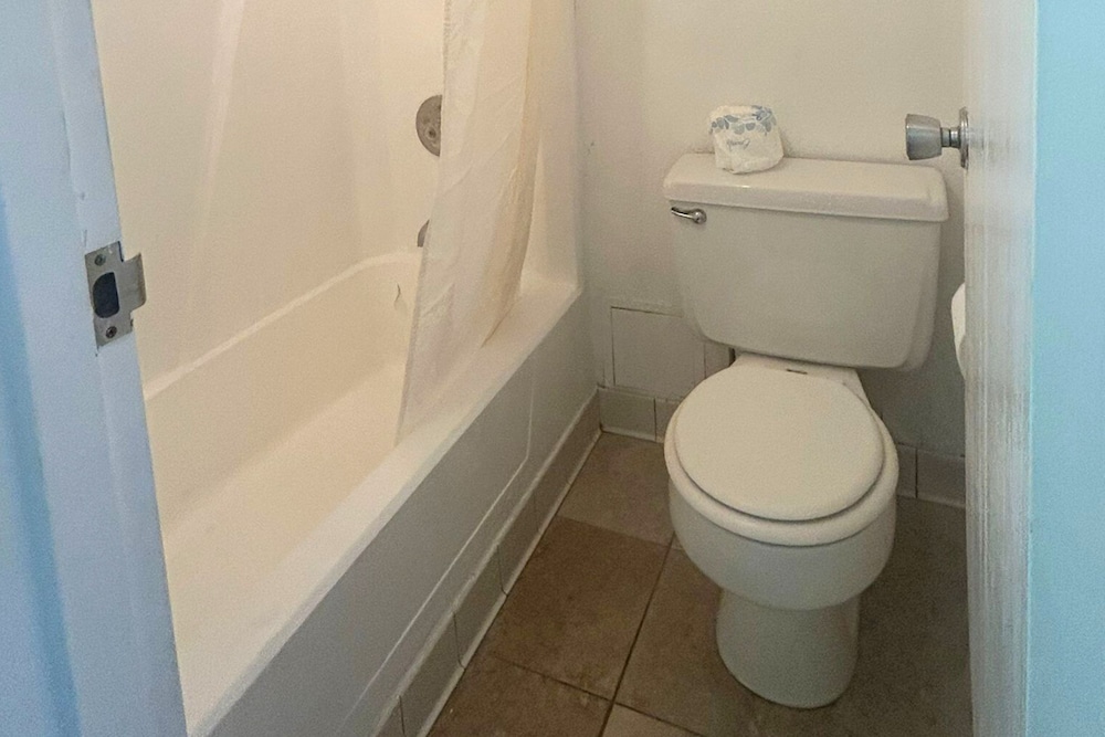 Key Inn Roseville - photo 20