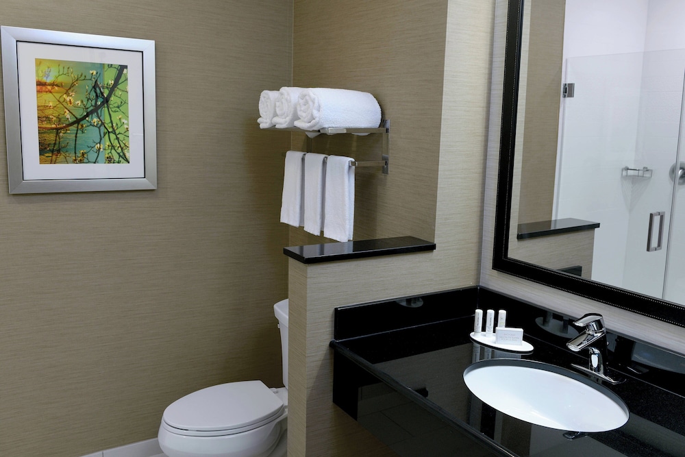 Fairfield Inn & Suites by Marriott Omaha West - photo 16