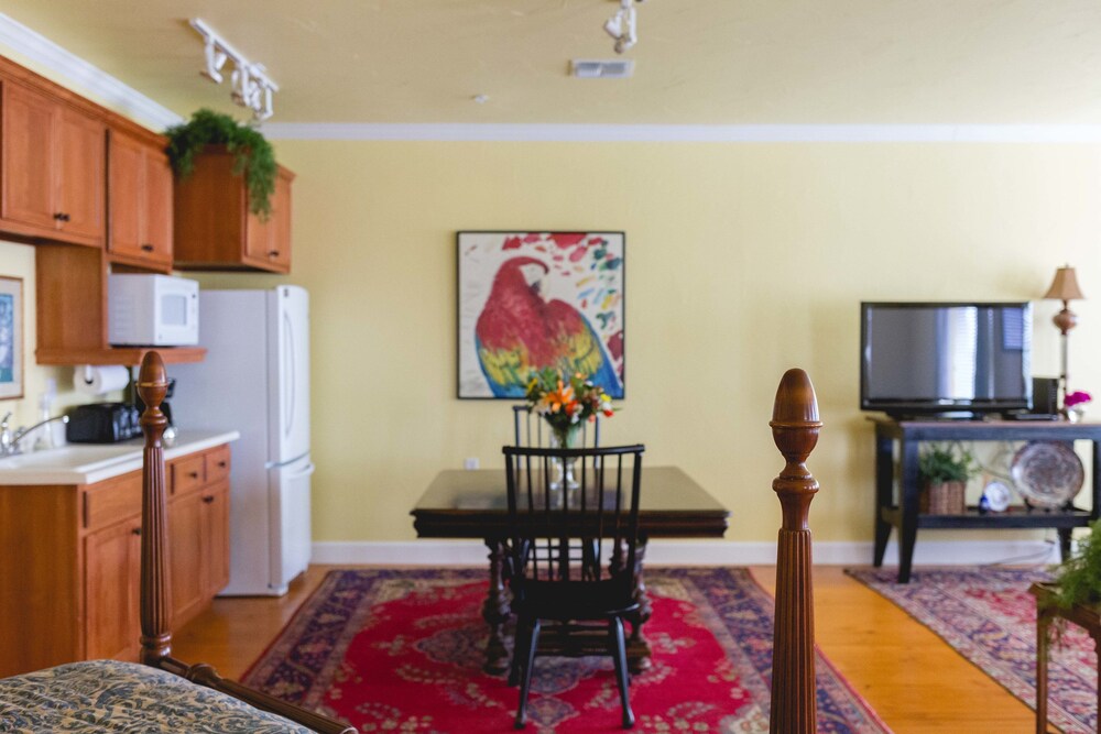 High Cotton Inn - photo 22