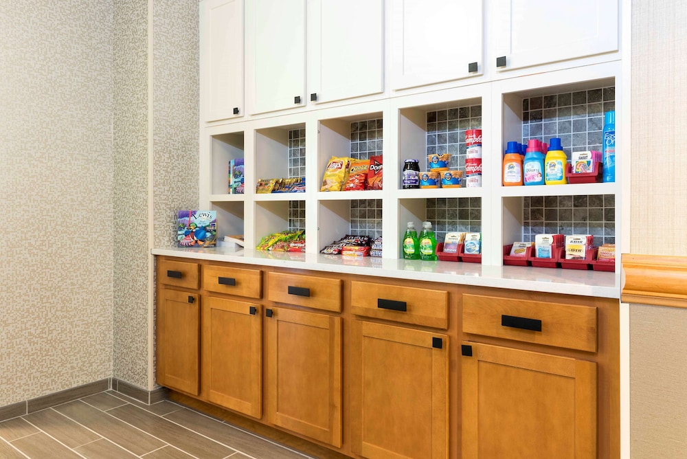 Homewood Suites by Hilton Indianapolis Airport Plainfield - photo 27