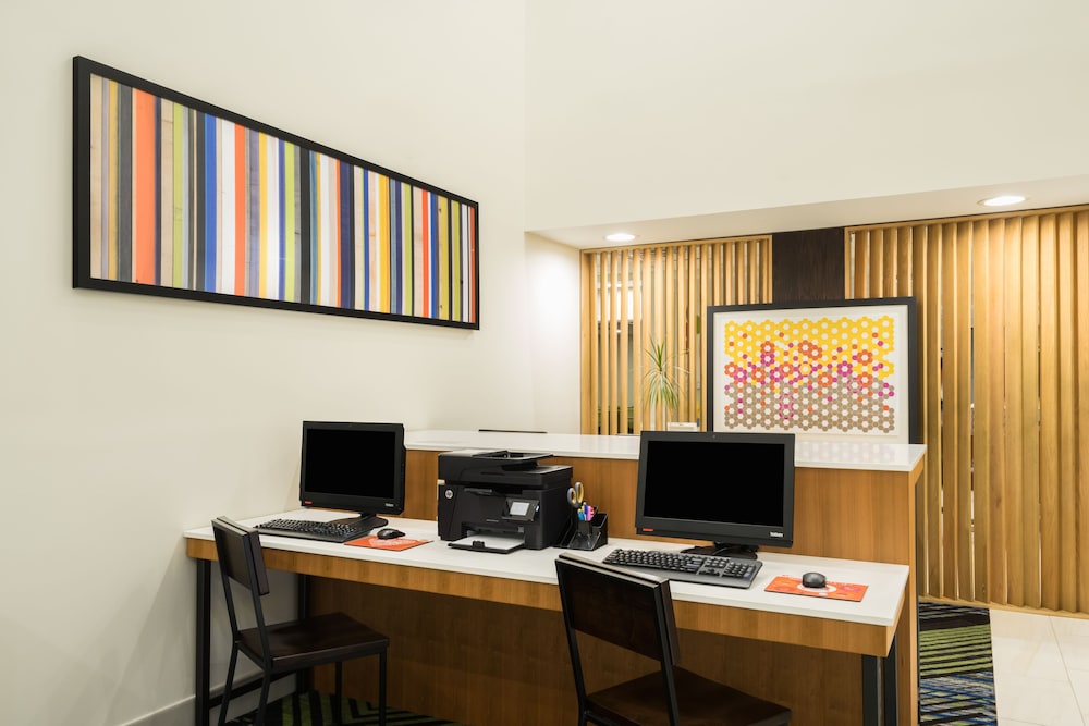 Holiday Inn Express Hotel & Suites Louisville East by IHG - photo 26