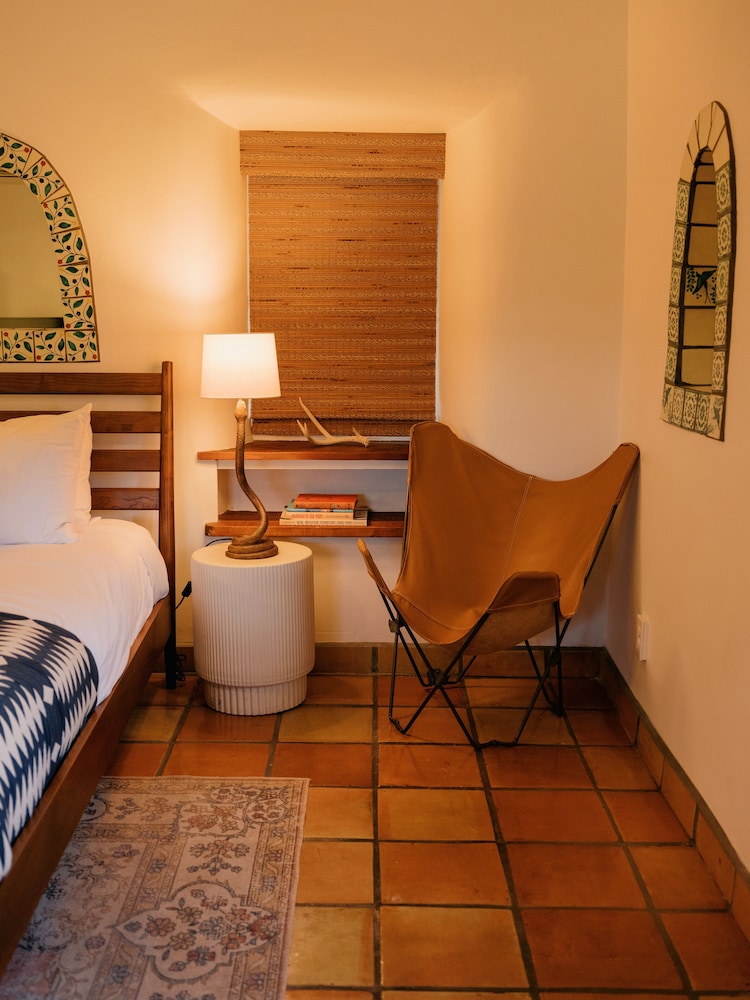Pueblo Bonito Inn - photo 4
