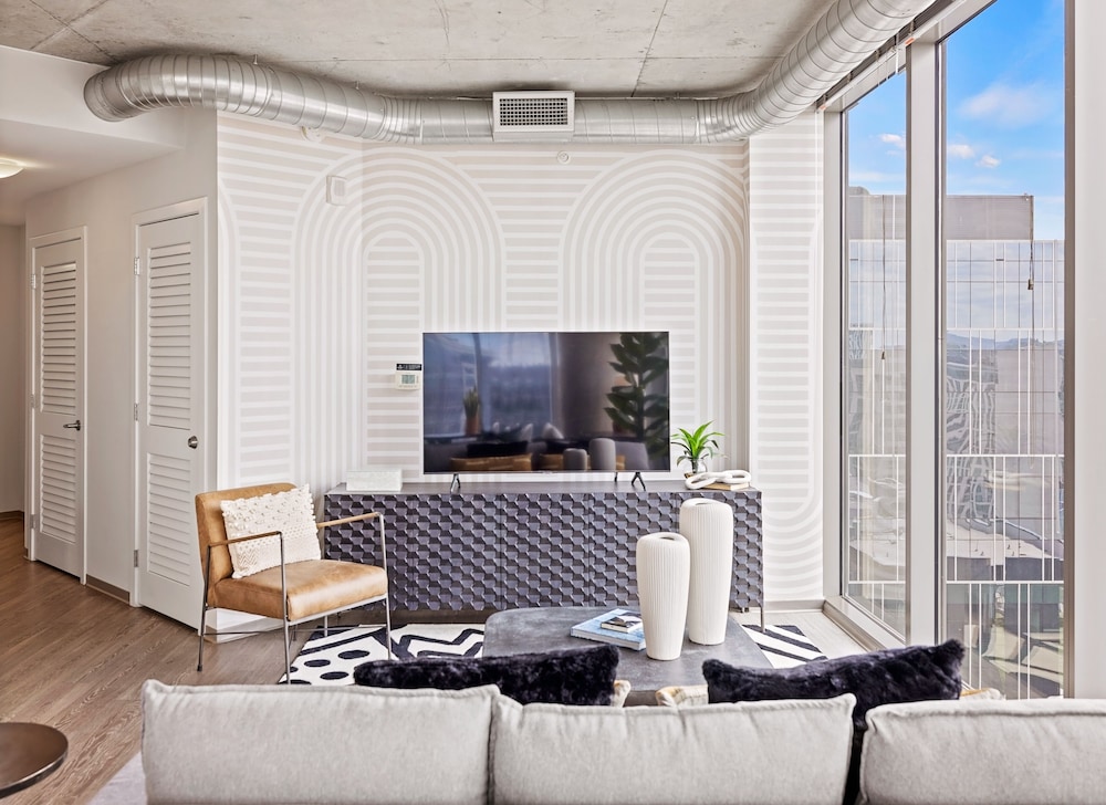 Placemakr Premier SoBro - photo 37