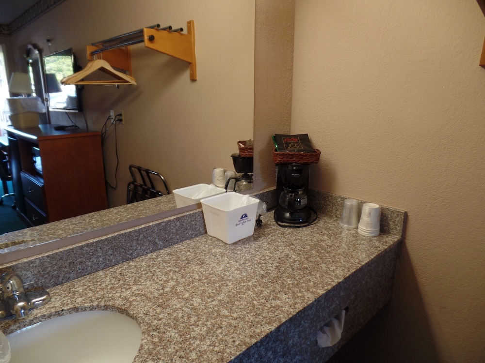 LoneStar Inn - photo 14
