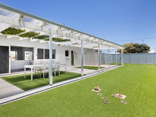 A Little Beach Haven In the heart of Brooms Head in Unknown City, Australia