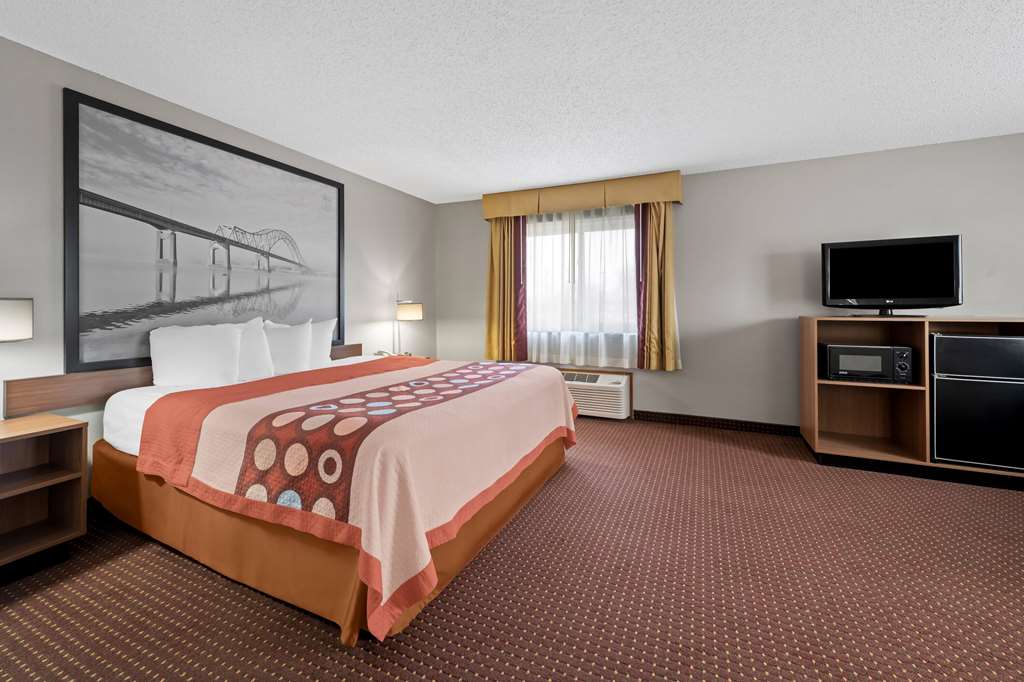 Super 8 by Wyndham Waverly - photo 28