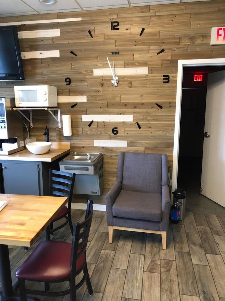 Deerfield Inn & Suites - photo 34