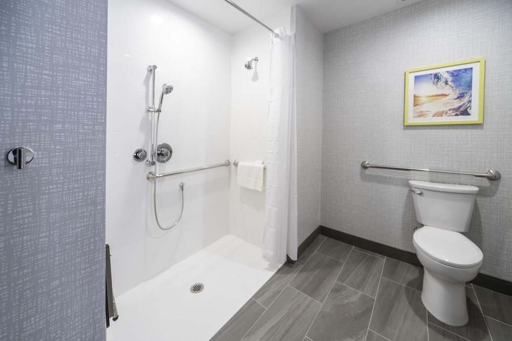 Hampton Inn & Suites Santa Maria - photo 17