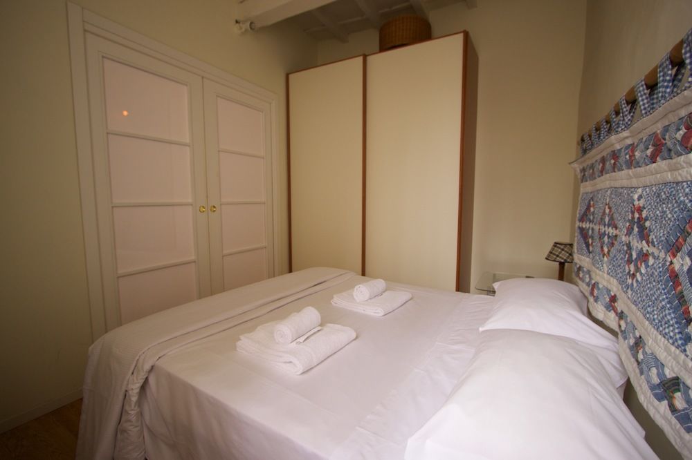 GuestHost Renaissance Romance Florence Gem Apartment — 4-Star Luxury Hotel in Florence, Italy