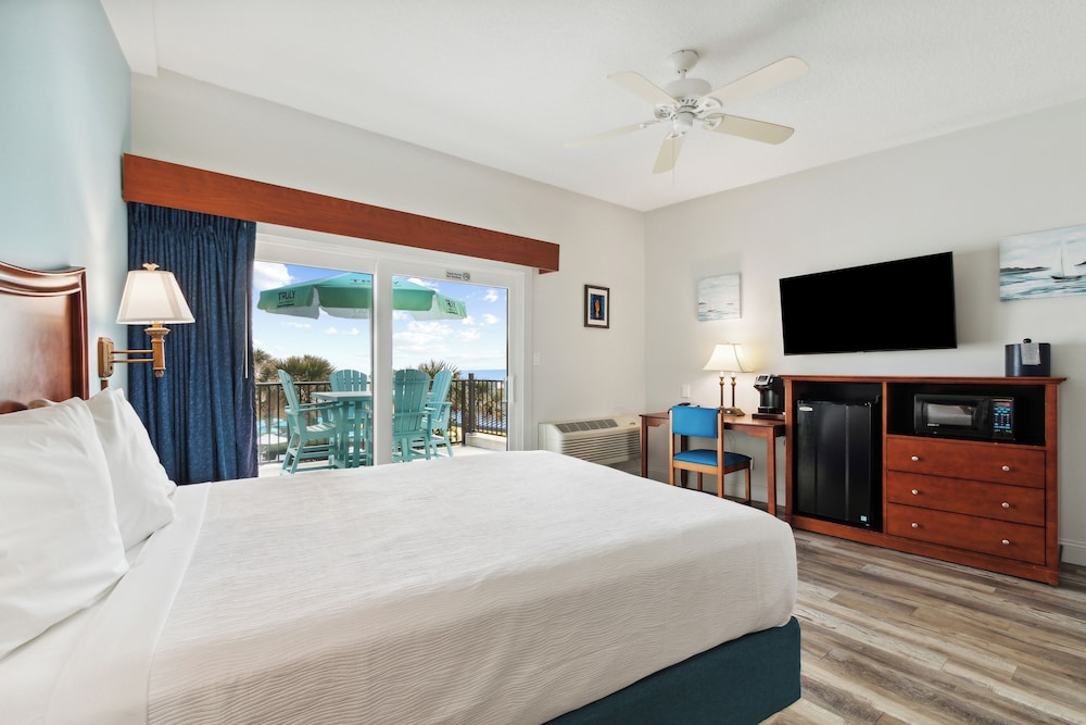Seahorse Oceanfront Inn - photo 15