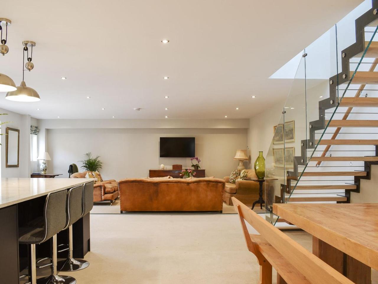 Homewood Uk36205 in Fordingbridge, United Kingdom