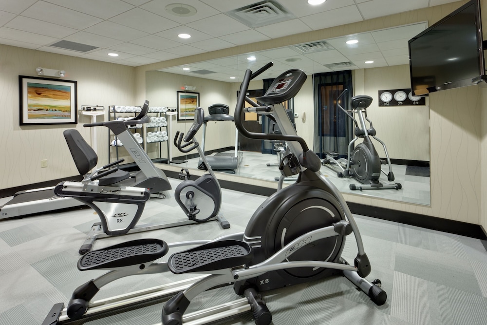 Holiday Inn Express Hotel & Suites York NE Market by IHG - photo 16