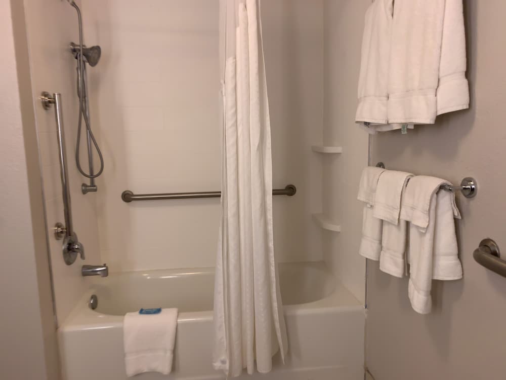 Holiday Inn Express & Suites Exmore Eastern Shore by IHG - photo 21