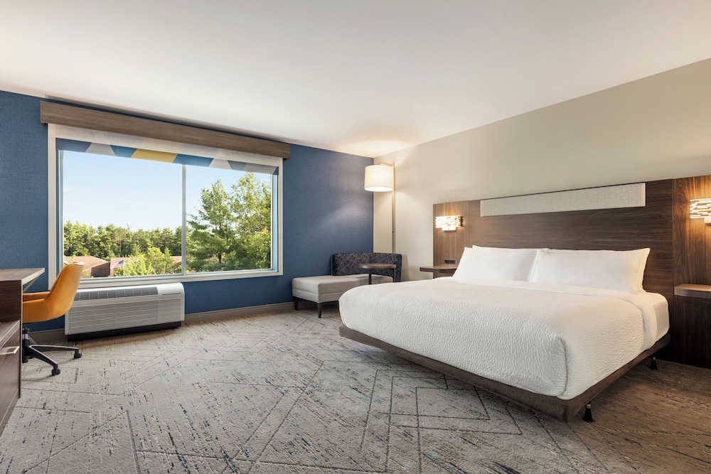 Holiday Inn Express and Suites Rhinelander by IHG - photo 22