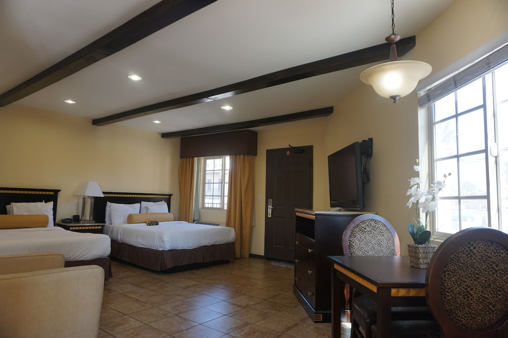 Tuscan Garden Inn - photo 20