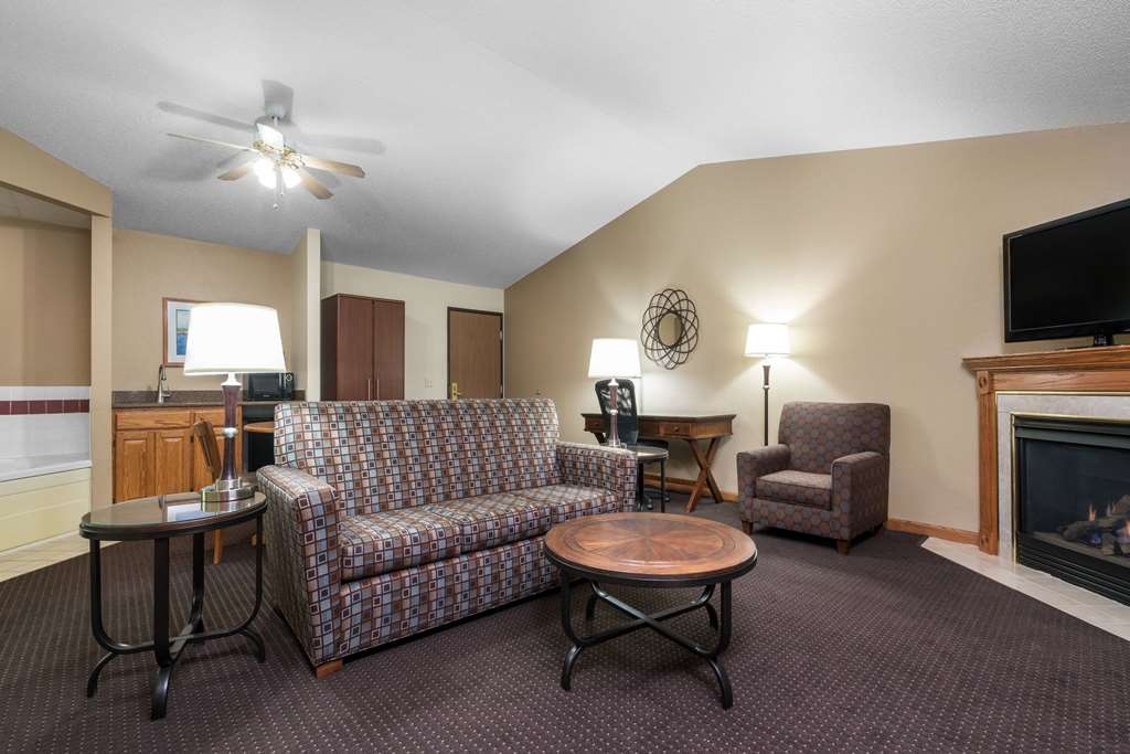 AmericInn by Wyndham Lake City - photo 19