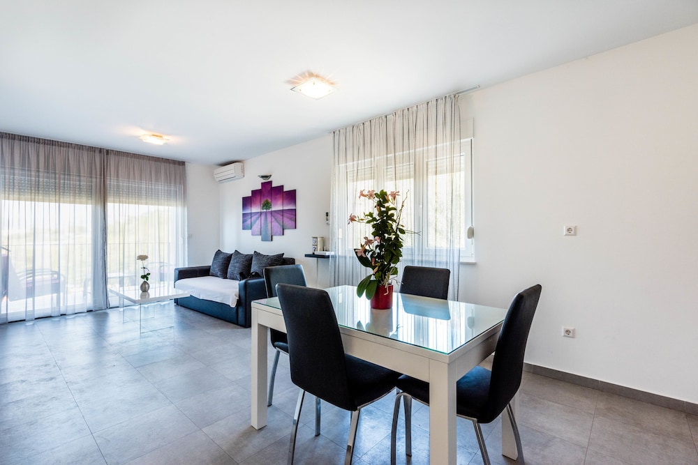 Villa Lavanda — 4-Star Luxury Hotel in Podstrana, Croatia