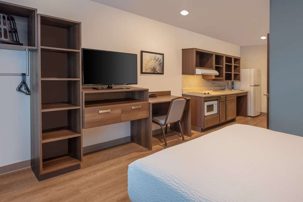 WoodSpring Suites Washington DC East Arena Drive - photo 13
