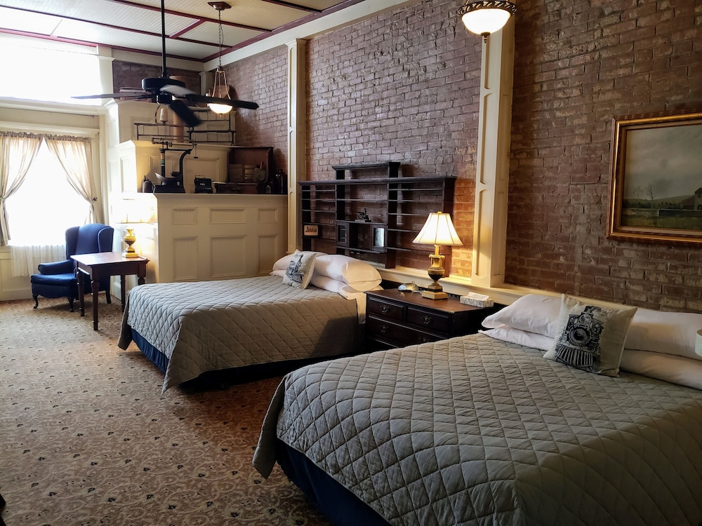 Iron Horse Hotel - photo 41