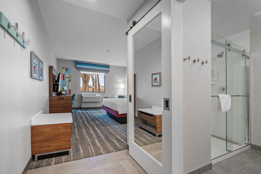 Hampton Inn by Hilton Morro Bay - photo 8