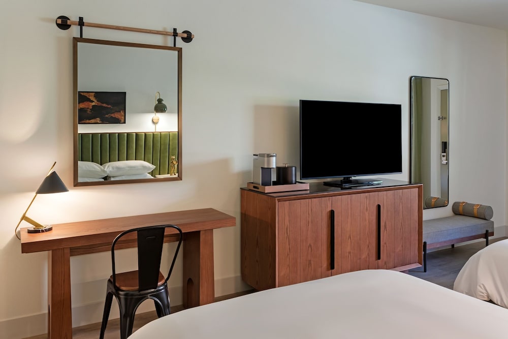Red Cliffs Lodge Zion A Tribute Portfolio Hotel Marriott Bonvoy - photo 7