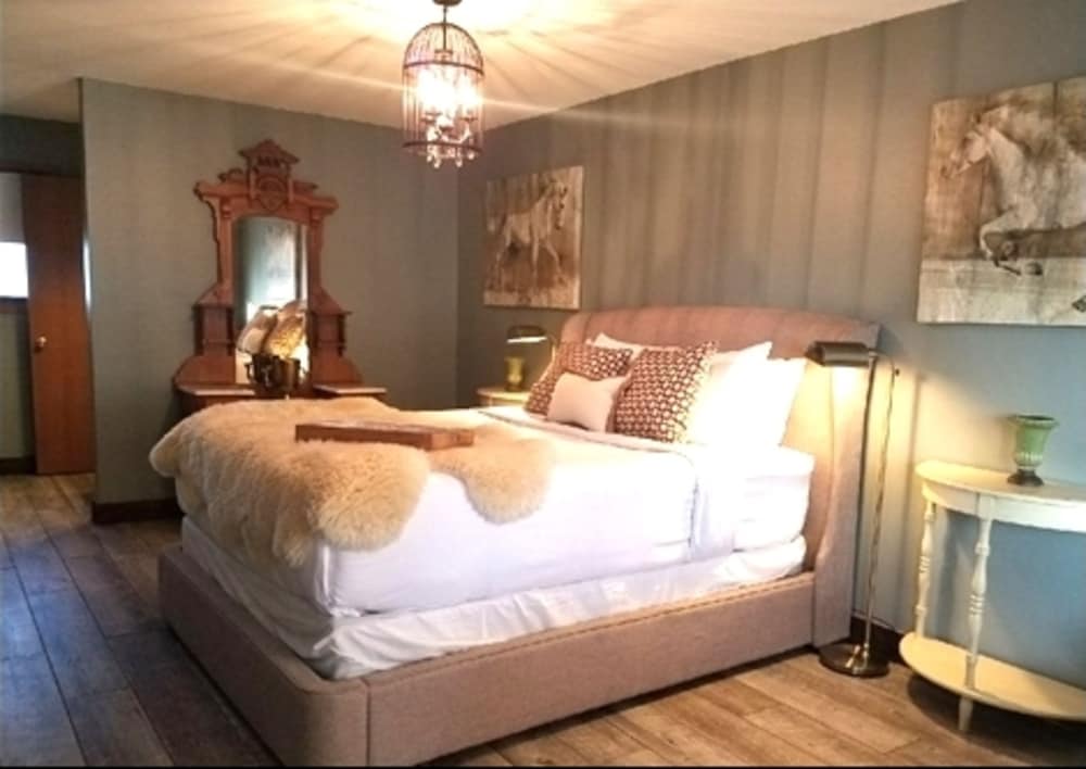 Maxwell Mansion - photo 18