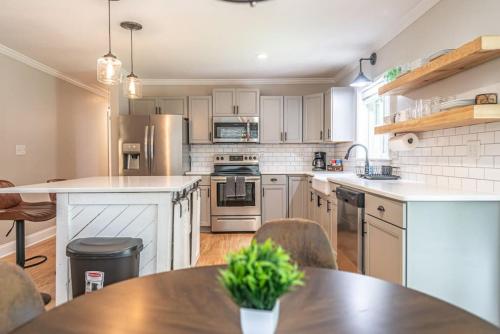 Maine Avenue Downtown Southern Pines — hotel in Southern Pines