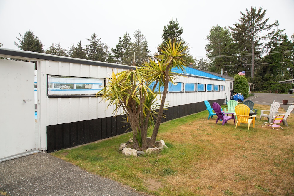 Pacific Motel and RV - photo 38