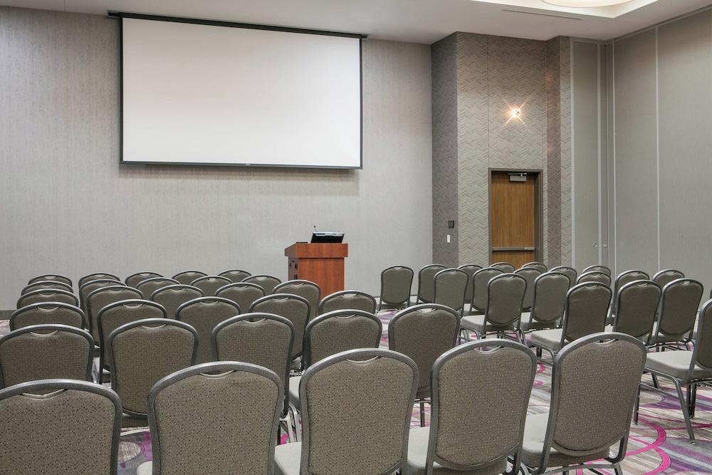 Courtyard by Marriott Omaha Bellevue Beardmore Event Center - photo 34