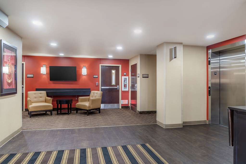 MainStay Suites Chicago Hillside - photo 11