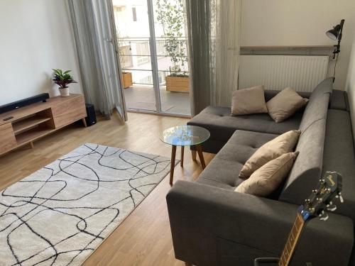 Przestronny apartament na Dolnej — 4-Star Luxury Hotel in Warsaw, Poland