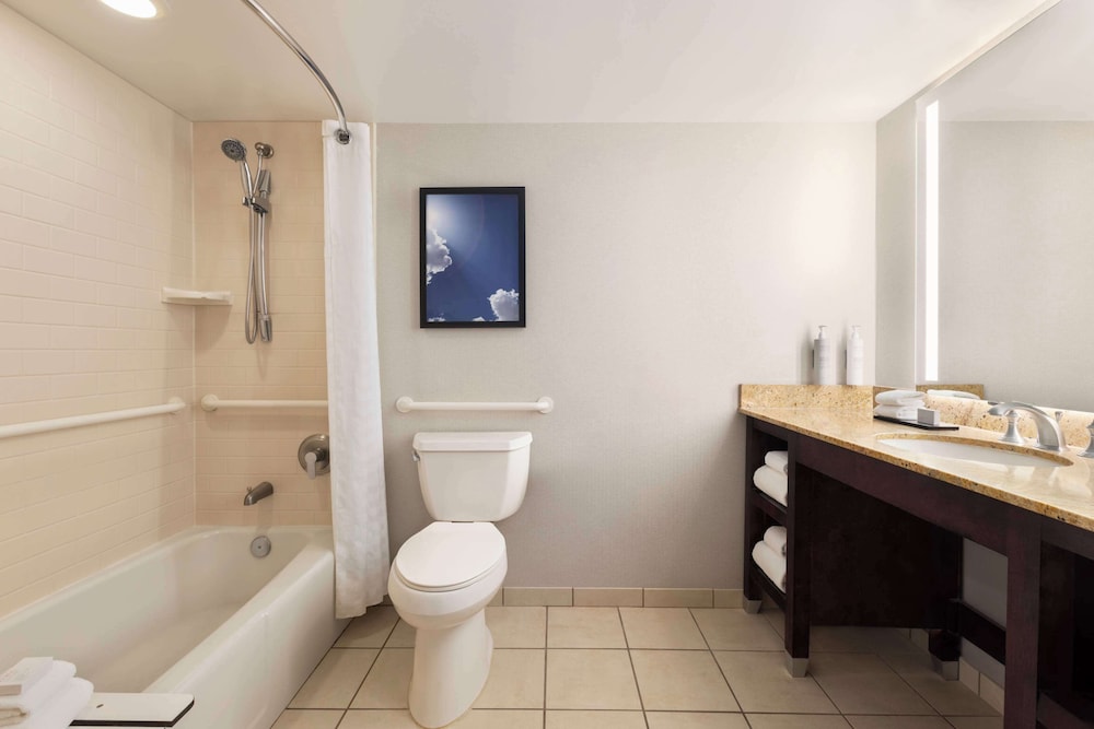 Embassy Suites by Hilton Kansas City Overland Park - photo 26