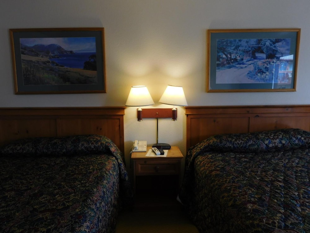 Pacific Gardens Inn - photo 8