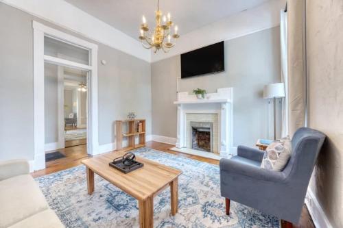 Near Parks Downtown & Riverwalk Midtown Muse in Columbus, United States