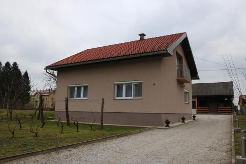 Kuća za odmor Franca pet-friendly hotel Ozalj