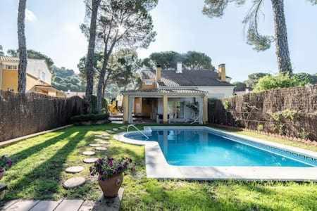 Casa El Rincon Del Lago Alojamiento Rural — 4-Star Luxury Hotel in Cordoba, Spain