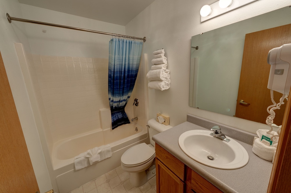 Frontier Suites Hotel in Juneau - photo 23