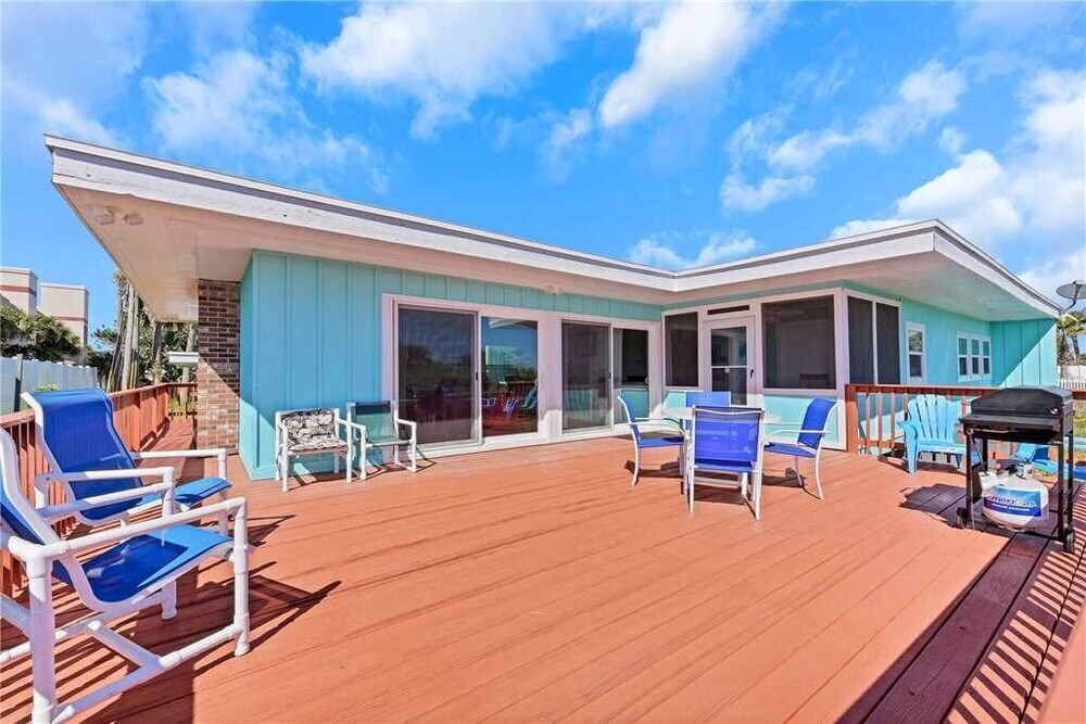 Ocean Paradise 3 Bedrooms Ocean Front Wifi Sleeps 10 - photo 3