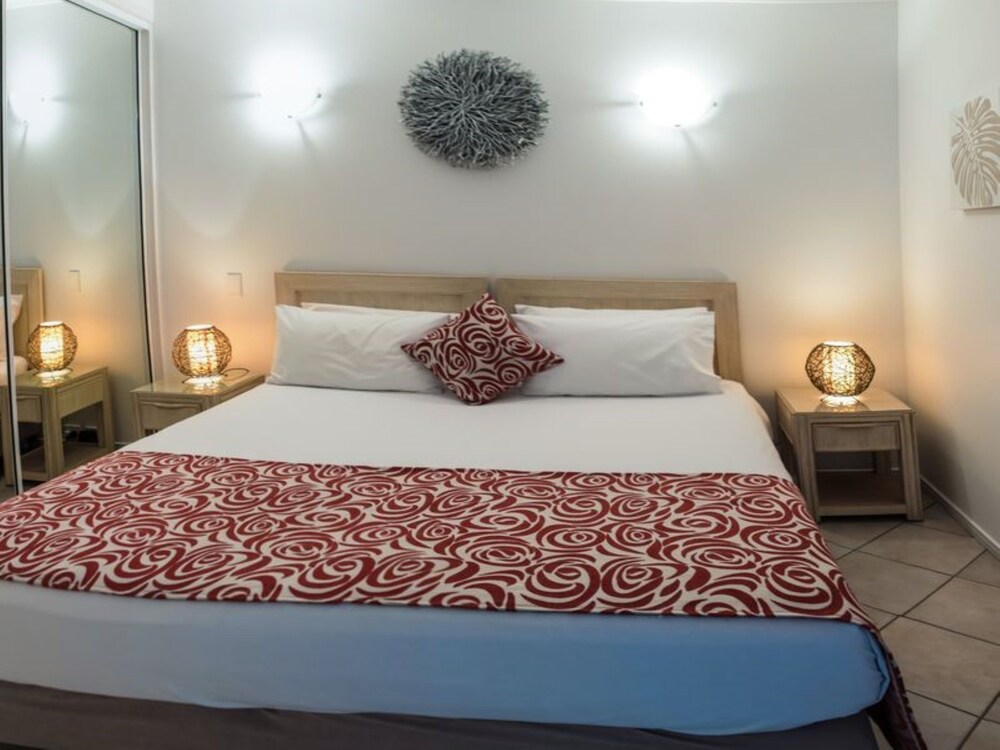 Oasis 4 at Palm Cove in Palm Cove, Australia