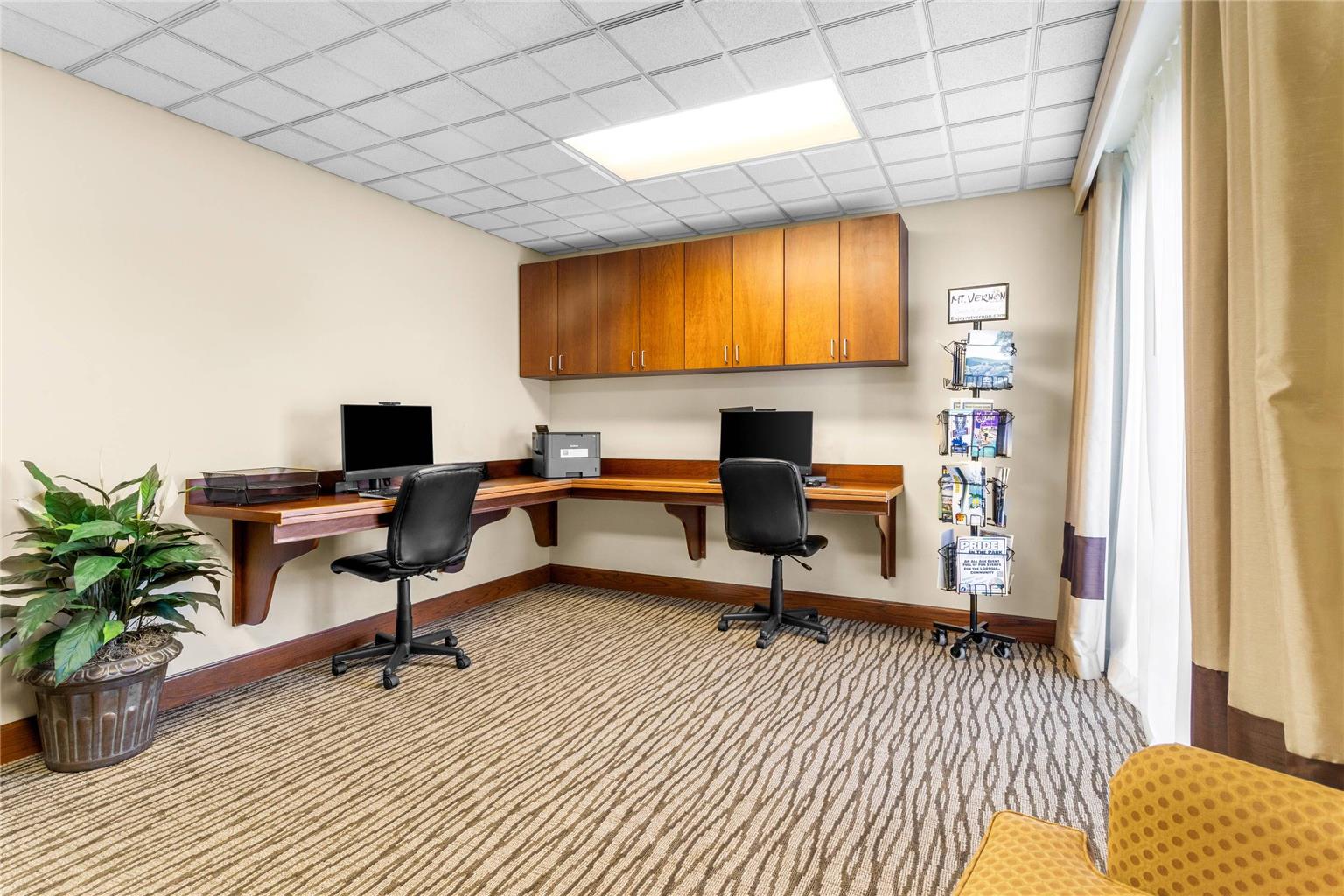 Comfort Suites Mount Vernon - photo 37