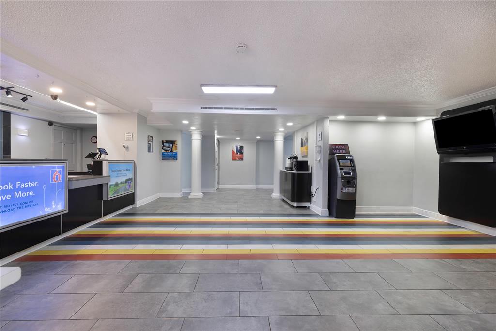 Motel 6 Beaumont TX - photo 4