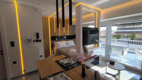 Larisa Absolute Suites Sky View Smart Home — 4-Star Luxury Hotel in Larisa, Greece