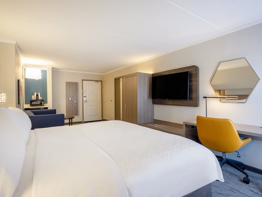 Holiday Inn Express Greensboro I 40 at Wendover an Ihg Hotel - photo 13