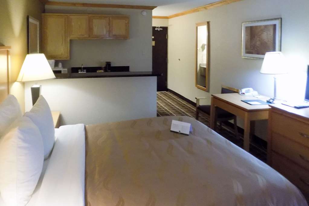 Quality Inn DFW Airport North - photo 18