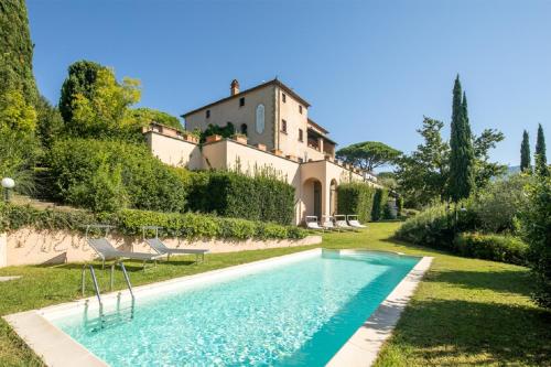 Villa Belforte by VacaVilla — 4-Star Luxury Hotel in Lamporecchio, Italy