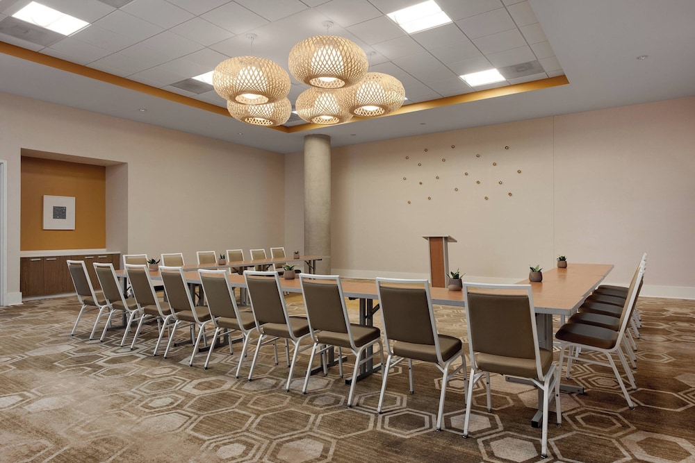 SpringHill Suites by Marriott Oceanside Beach - photo 59