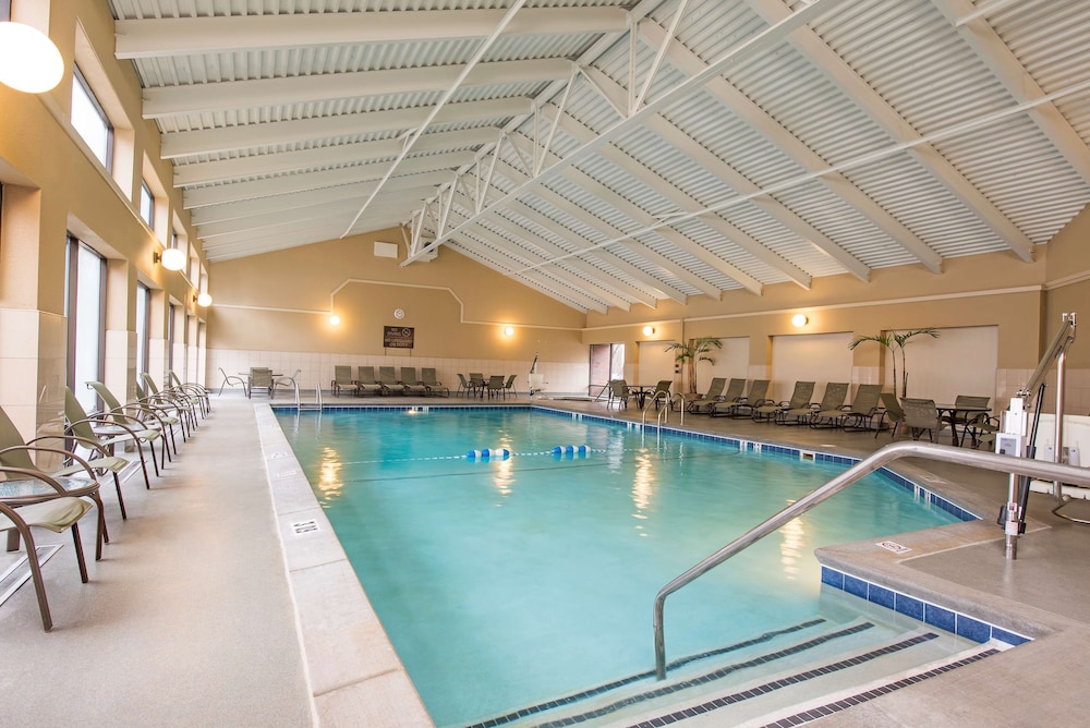 DoubleTree by Hilton Hotel Grand Rapids Airport - photo 52